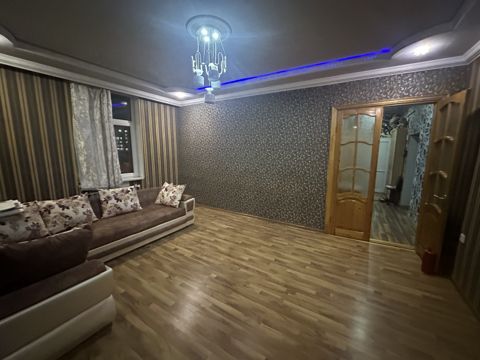 Satılır 2 otaqlı köhnə tikili 56 m² — Bakı
