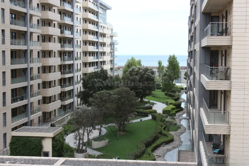 Satılır 4 otaqlı Mənzil Yeni tikili 216 m² Bakı, Nəsimi r., 28 May m — Mənzil, Bakı (2)