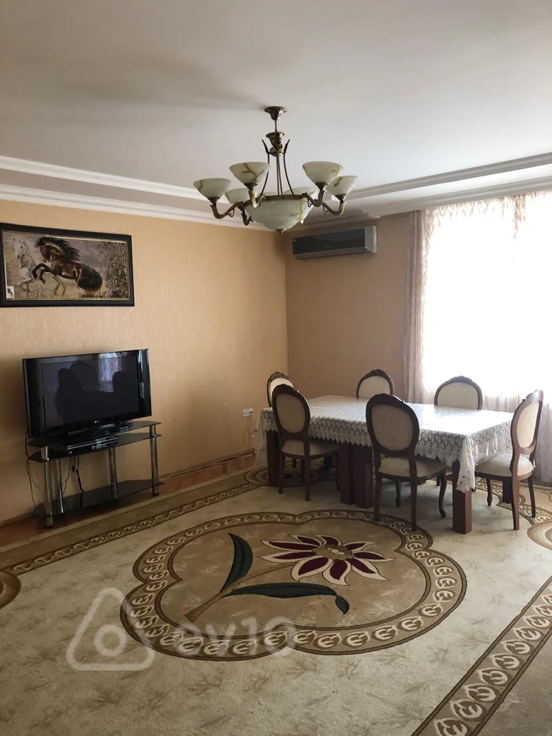 3 otaqlı mənzil, 130 m², Hesen əliyev — kirayə — Bakı
