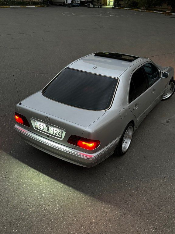 Mercedes E 280, 2.8 L, 2000 il, 329 037 km 90-OF-124 — Avtomobillər, Bakı (2)