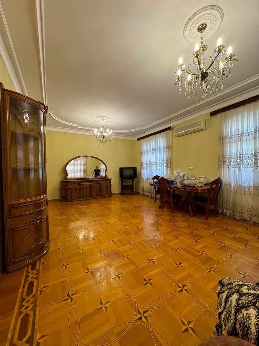 İcarəyə verilir 9 otaqlı həyət evi/bağ evi 300 m² — Ev, villa, Bakı (3)
