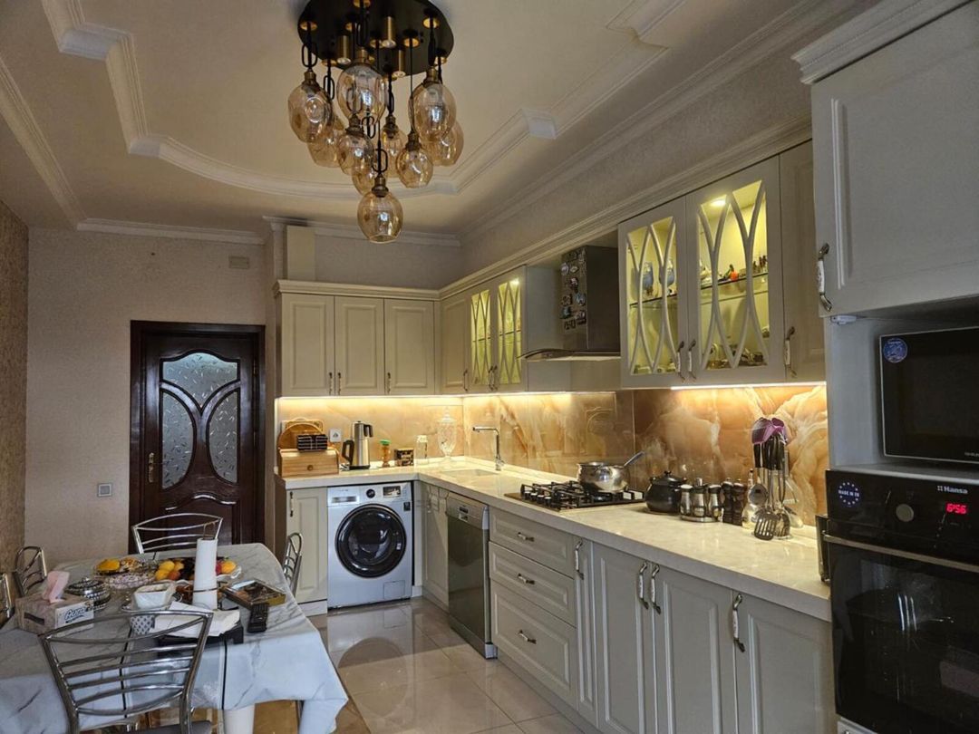 Satılır 4 otaqlı yeni tikili 203 m² — Mənzil, Bakı (9)