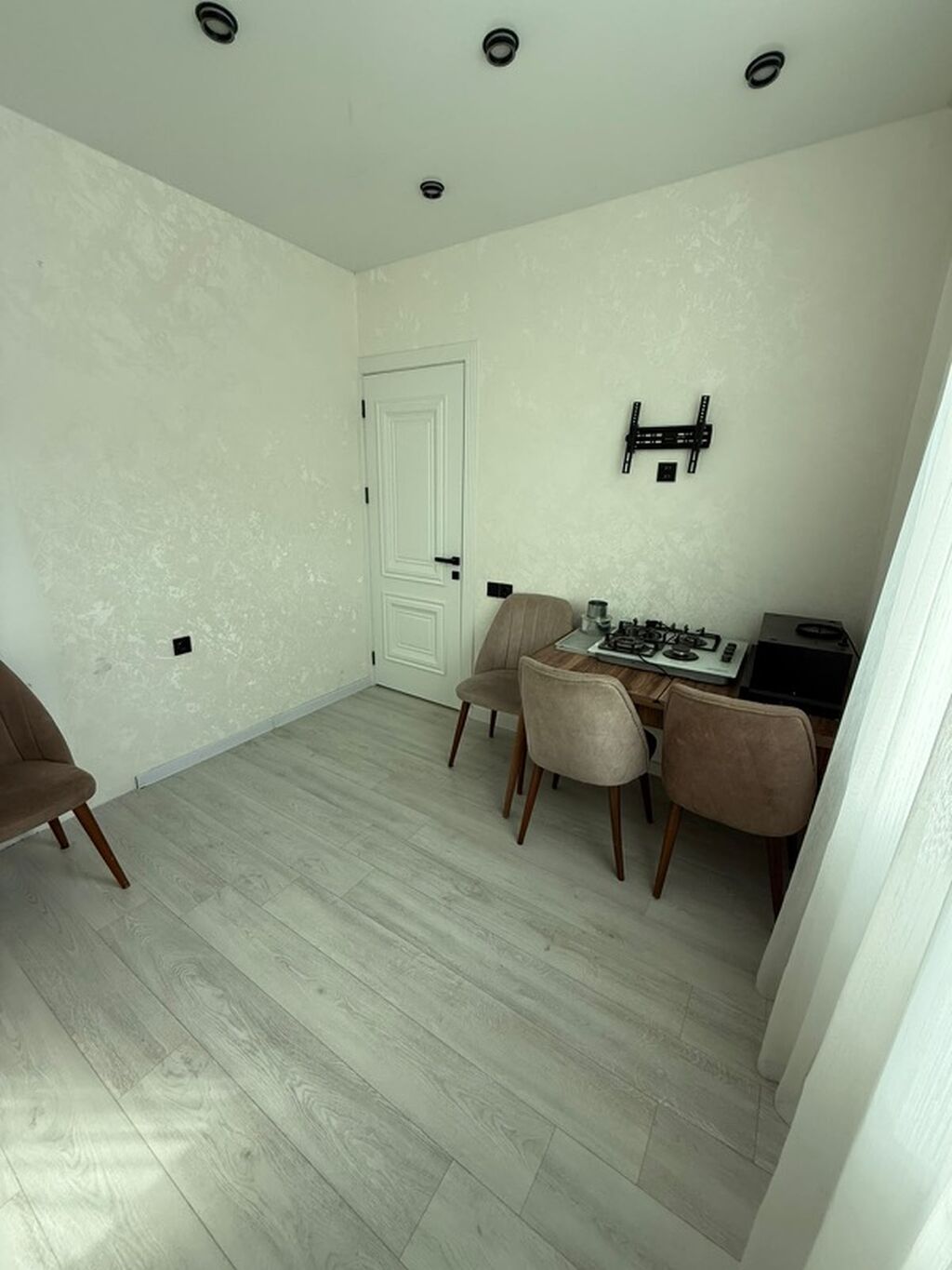 6 otaqlı, 120 kv. m, Yeni təmirli — Ev, villa, Masazır (8)