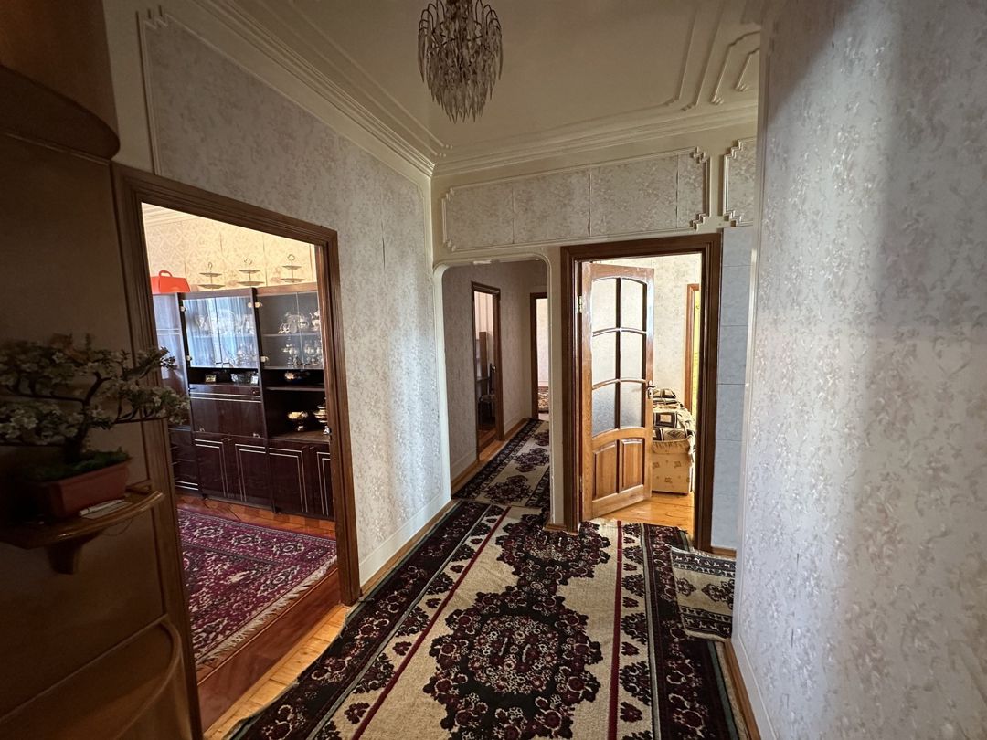 Satılır 5 otaqlı köhnə tikili 120 m² — Mənzil, Bakı (10)