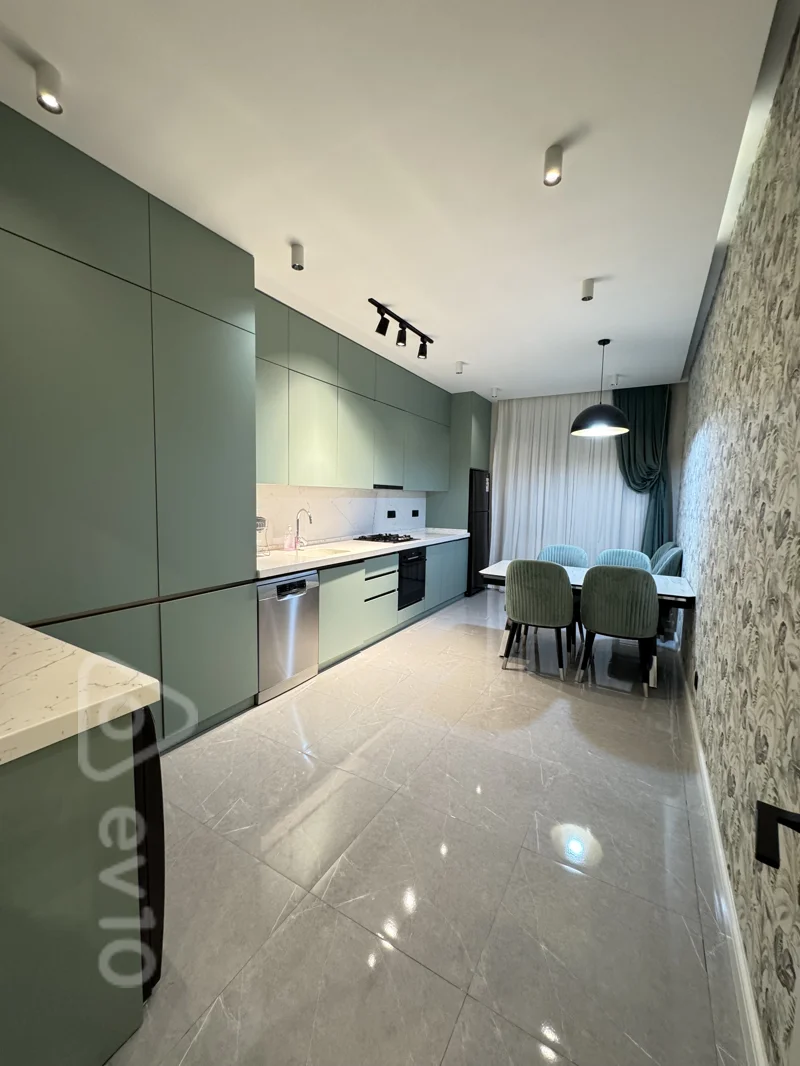 3 otaqlı mənzil, 130 m², Nazim Hacıyev küç — kirayə — Bakı