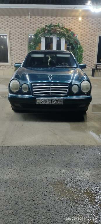 Mercedes E 230, 2.3 L, 1996 il, 217 283 km — Şirvan