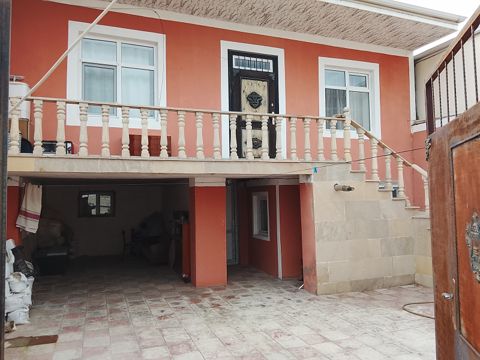 Satılır 5 otaqlı həyət evi/bağ evi 140 m² — Bakı