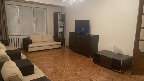 İcarəyə verilir 4 otaqlı köhnə tikili 120 m² — Bakı