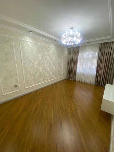 Satılır 2 otaqlı köhnə tikili 60 m² — Bakı