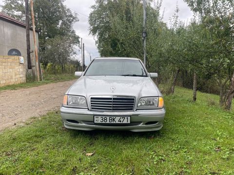 Mercedes C 240, 2.4 L, 1999 il, 300 000 km — Qusar