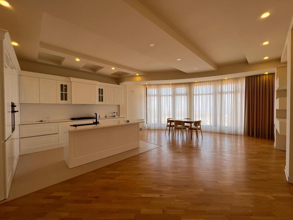 Satılır 6 otaqlı həyət evi/bağ evi 450 m² — Ev, villa, Bakı (6)