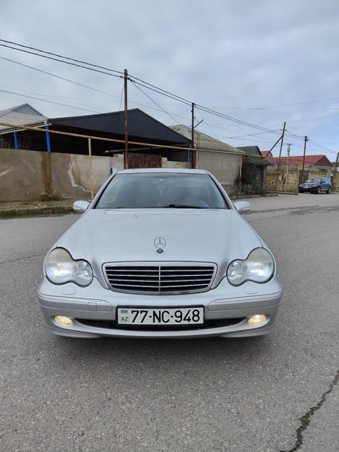 Mercedes C 240, 2.6 L, 2001 il, 410 128 km — Bakı