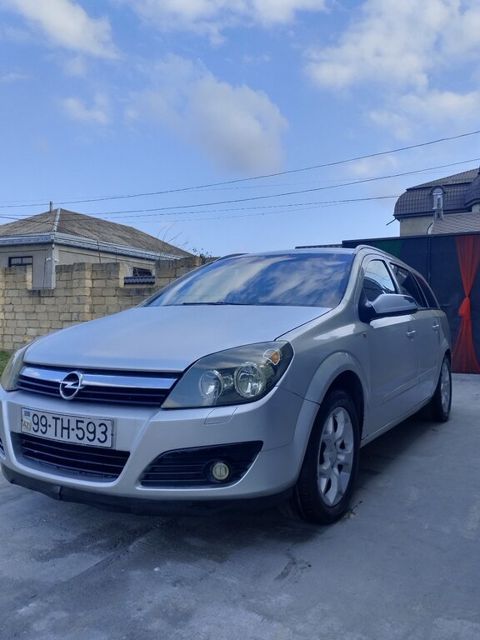 Opel Astra, 1.9 L, 2006 il, 390 000 km — Quba