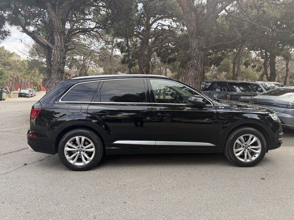 Audi Q7, 2.0 L, 2017 il, 258 000 km — Avtomobillər, Bakı (2)