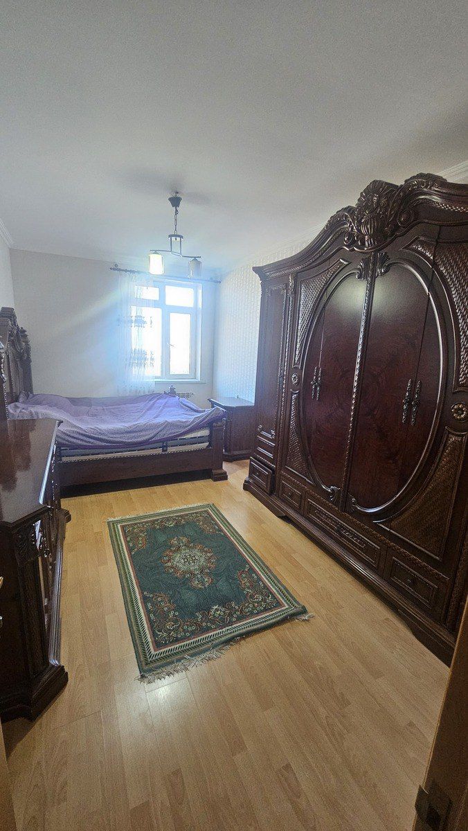 Satılır 2 otaqlı köhnə tikili 87 m² — Mənzil, Bakı (7)