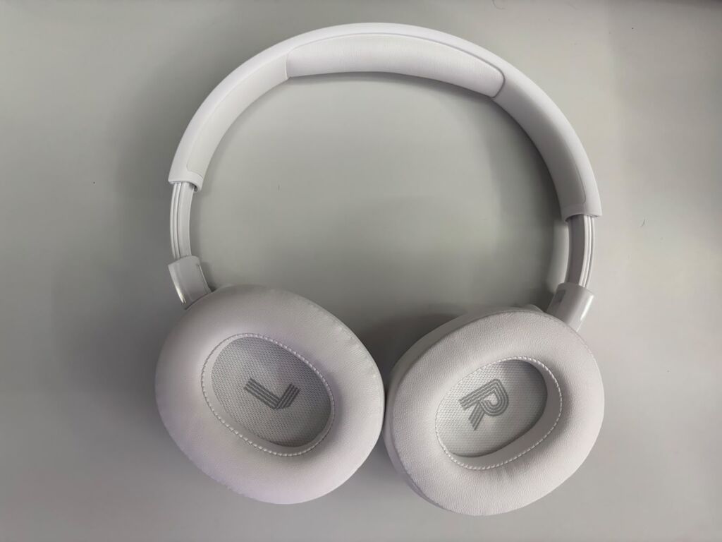 JBL on-ear/over-ear simsiz qulaqcıq – ağ rəng - Brend və model xətti — Qulaqcıqlar, Bakı