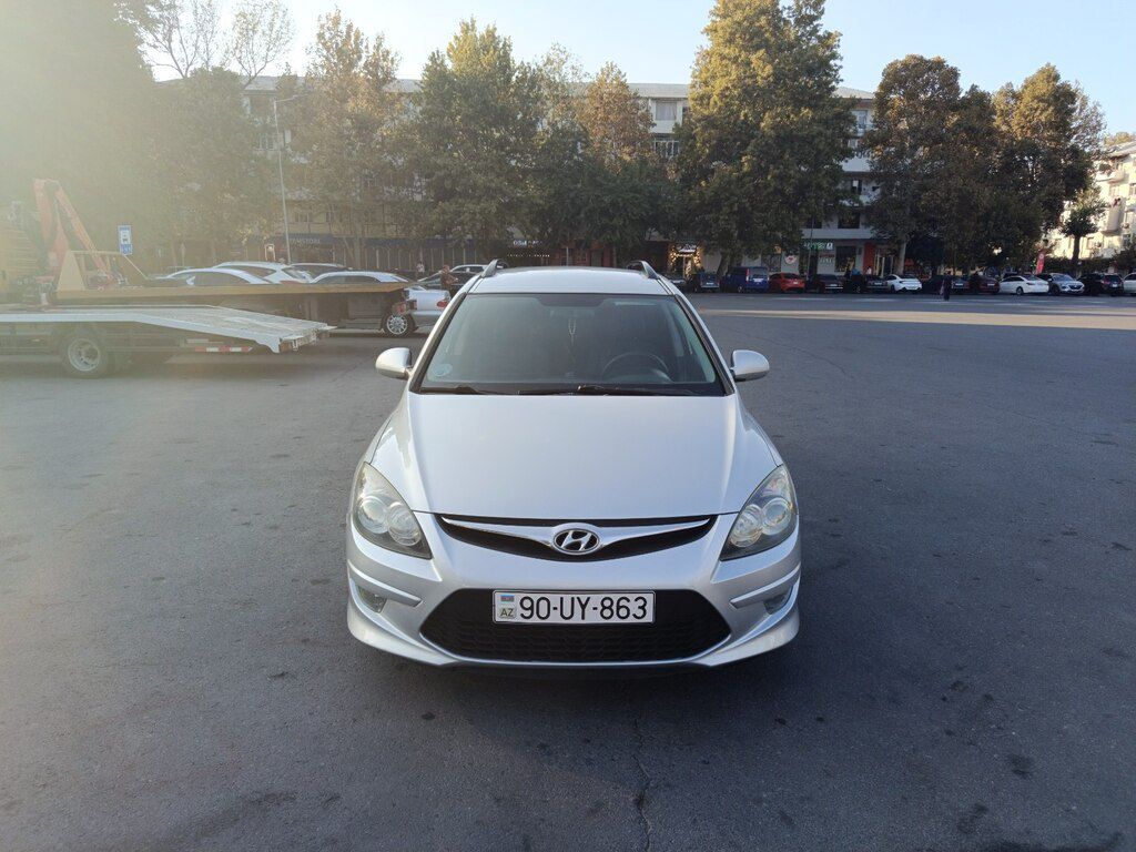 Hyundai i30, 1.6 L, 2010 il, 323 000 km 90-UY-863 — Avtomobillər, Mingəçevir (2)