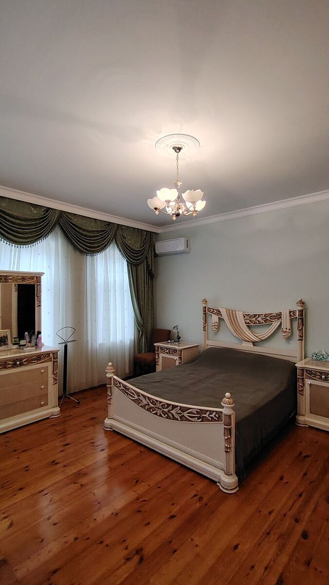 Satılır 4 otaqlı həyət evi/bağ evi 200 m² — Ev, villa, Bakı (8)