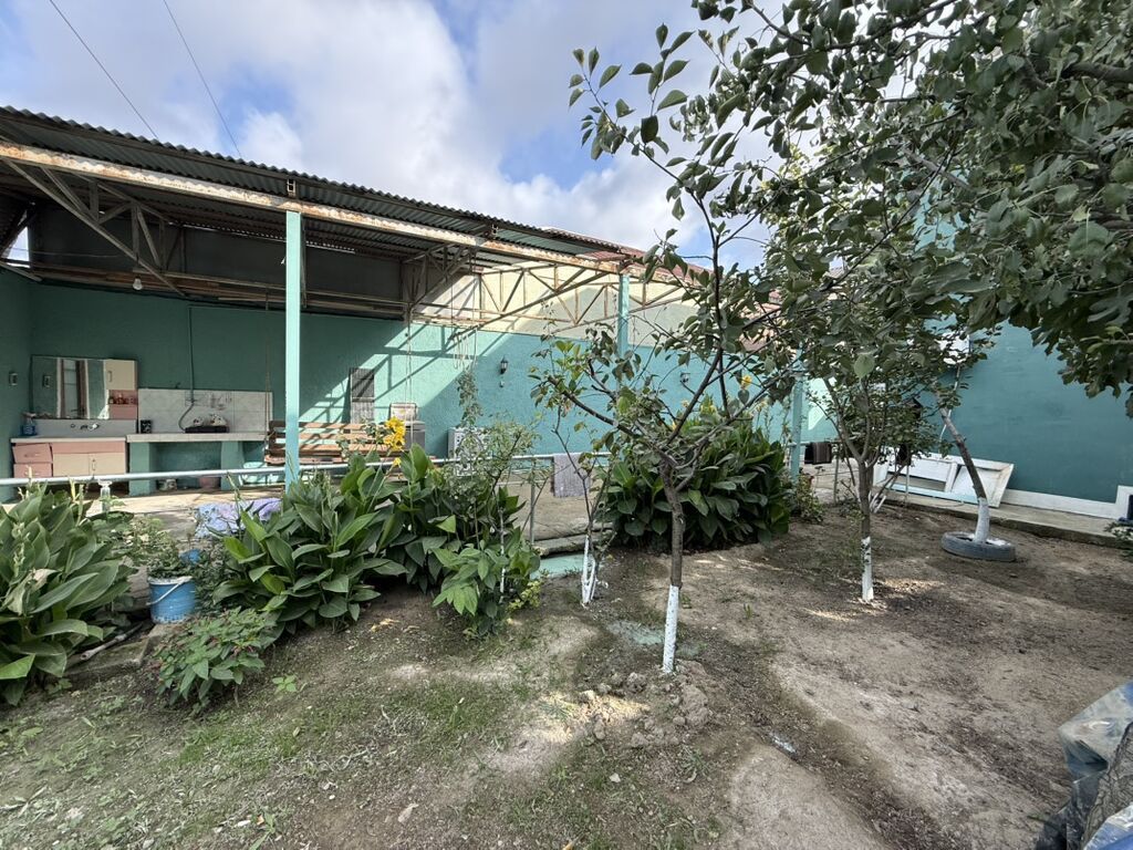 Həyət evi və geniş həyət sahəsi - Açıq həyət: Beton örtüklü geniş — Ev, villa, Bakı (5)