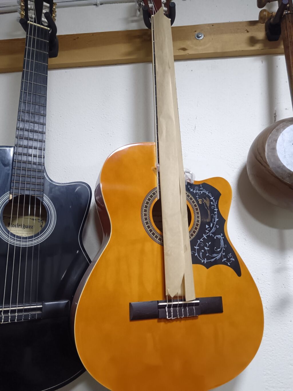 Klassik gitsralrin Alışı Satışı — Gitarlar və digər simli alətlər, Bakı