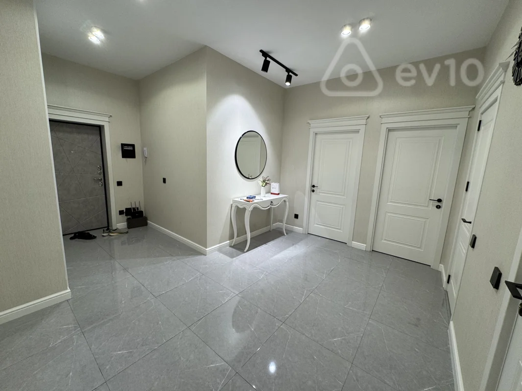 3 otaqlı mənzil, 130 m², Nazim Hacıyev küç — kirayə — Mənzil, Bakı (12)