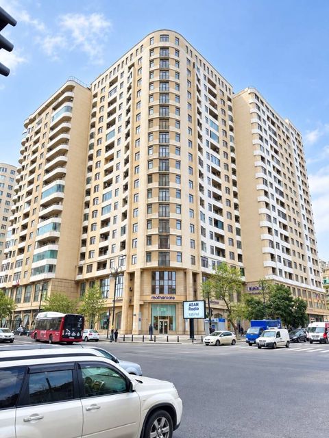 Satılır 2 otaqlı yeni tikili 108 m² — Bakı