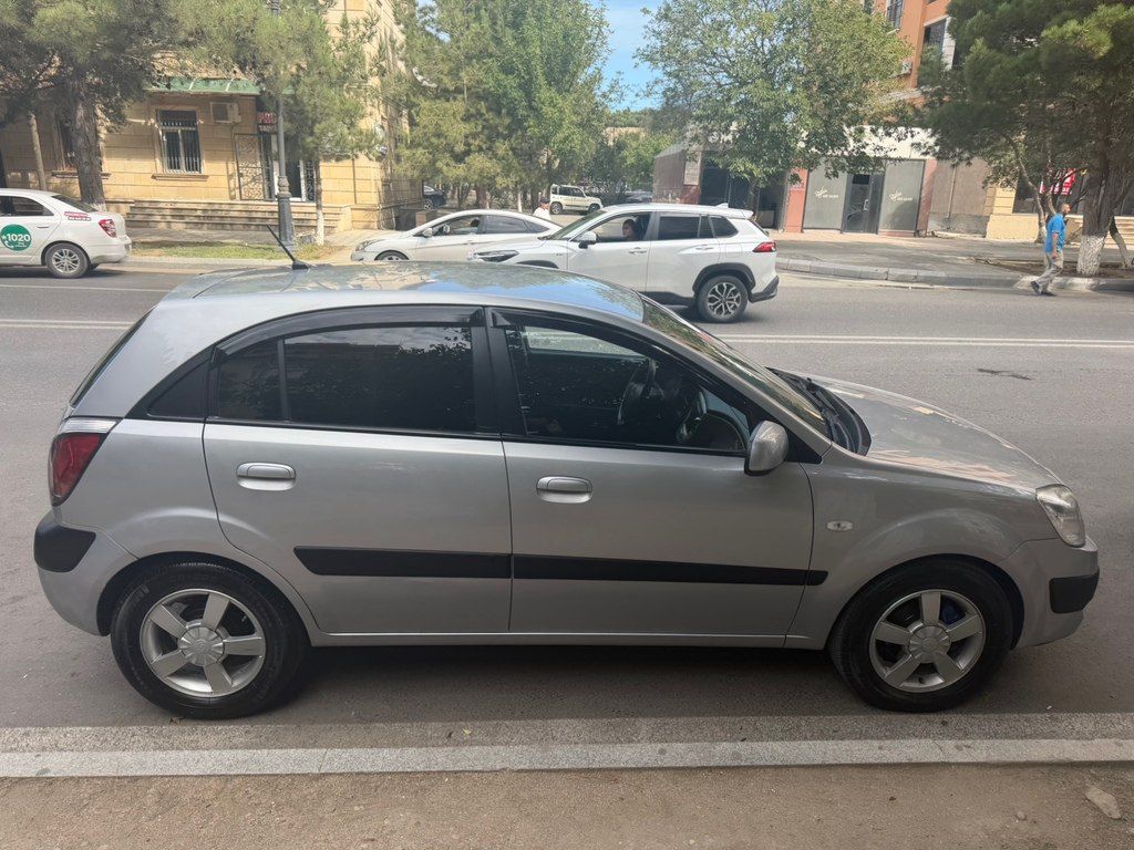 Kia Rio, 1.5 L, 2009 il, 271 000 km — Avtomobillər, Bakı (4)
