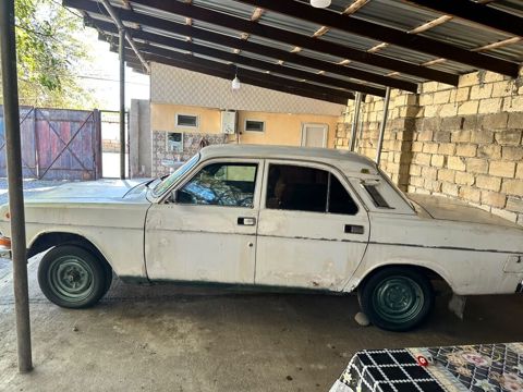 QAZ 24 Volga: 2.4 l 1989 il 195000 km Sedan — Bakı