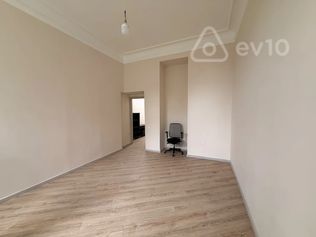 Ofis, 47 m², Neftçilər prospekti — kirayə — Ofis, Bakı (6)