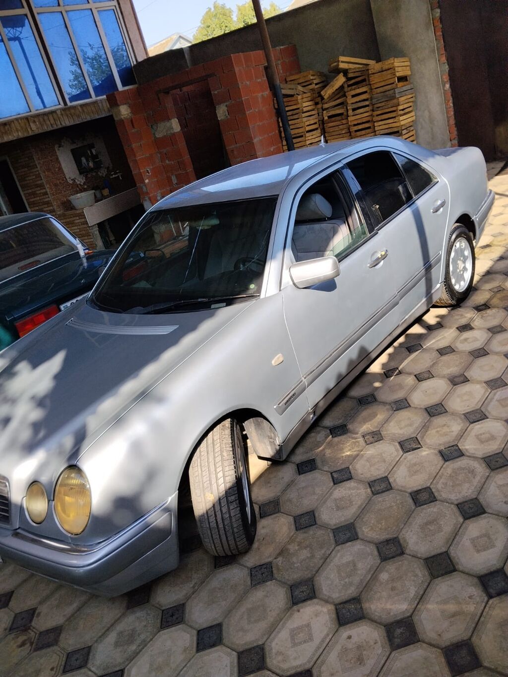 Mercedes-Benz E-Class: 2.3 l 1997 il Sedan — Avtomobillər, Göytəpə (10)