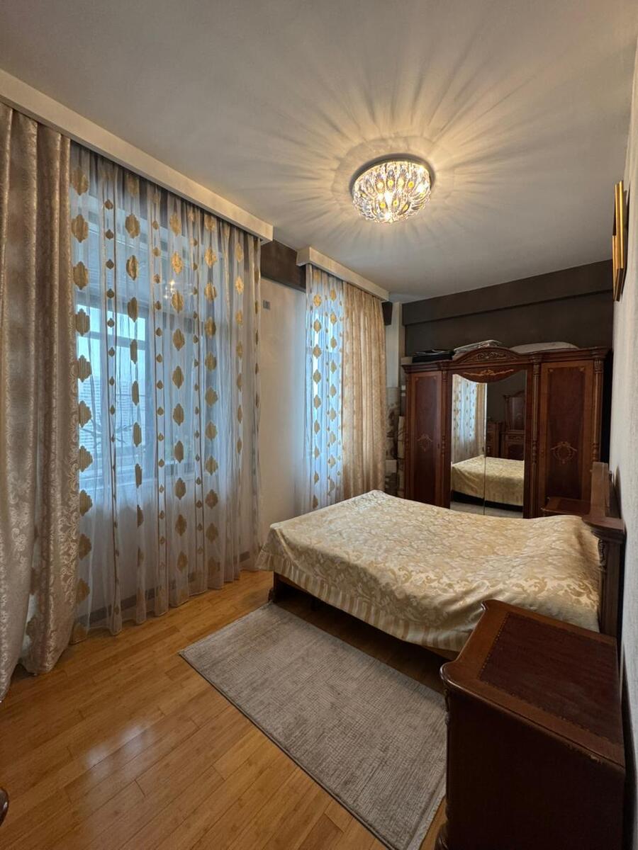 Satılır 4 otaqlı yeni tikili 150 m² — Mənzil, Bakı (9)