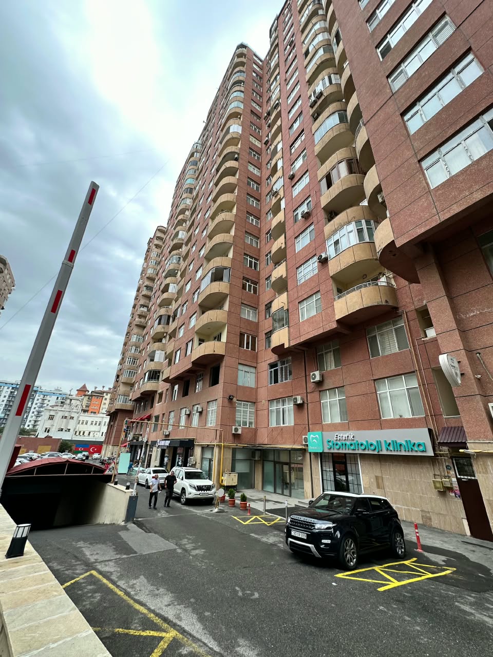 Satış: 4 otaqlı Yeni tikili, 200 m², Nəriman Nərimanov rayonu — Mənzil, Bakı (2)