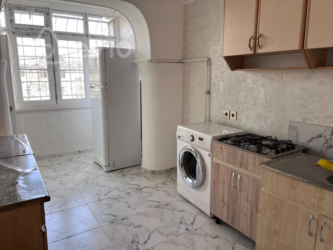 3 otaqlı mənzil, 62 m², Naxçıvanski küçəsi — kirayə — Bakı