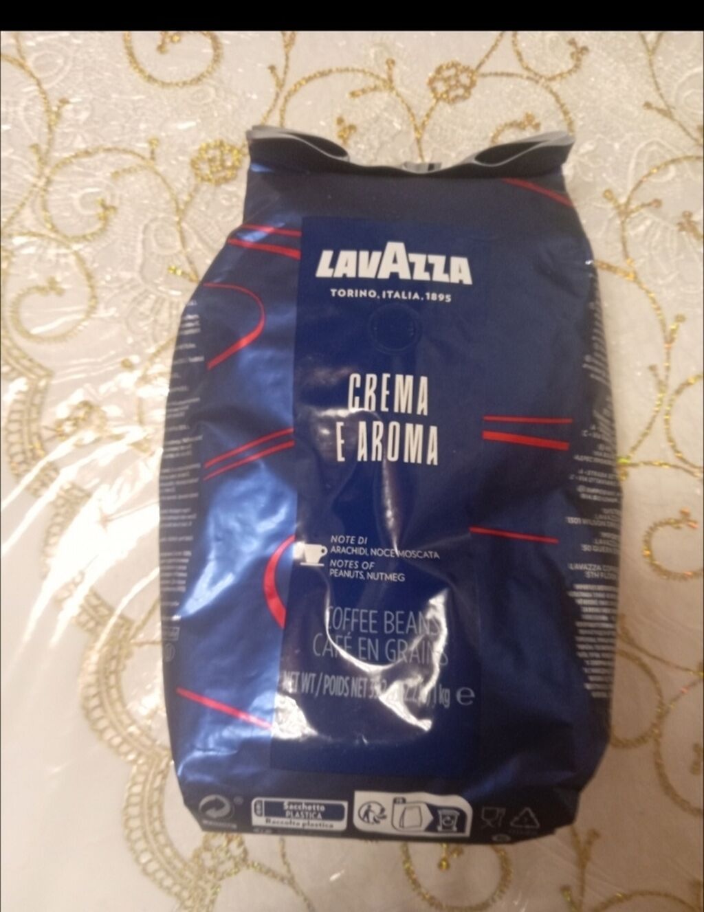 Lavazza Crema e Aroma – bütöv qəhvə dənələri - Brend: Lavazza — Qida məhsulları, Güzdək