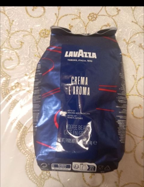 Lavazza Crema e Aroma – bütöv qəhvə dənələri - Brend: Lavazza — Güzdək