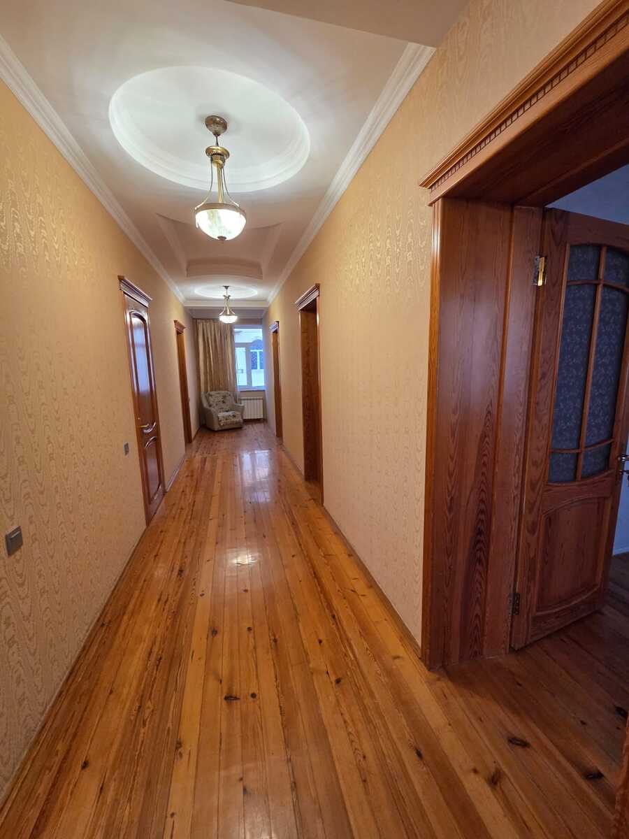 İcarəyə verilir 8 otaqlı həyət evi/bağ evi 220 m² — Ev, villa, Bakı (11)