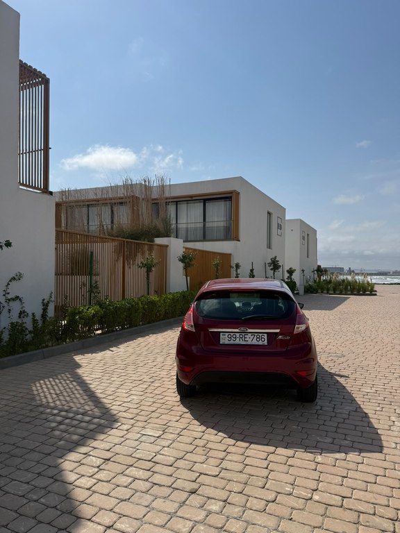 Ford Fiesta, 1.6 L, 2014 il, 150 000 km 99-RE-786 — Avtomobillər, Bakı (2)