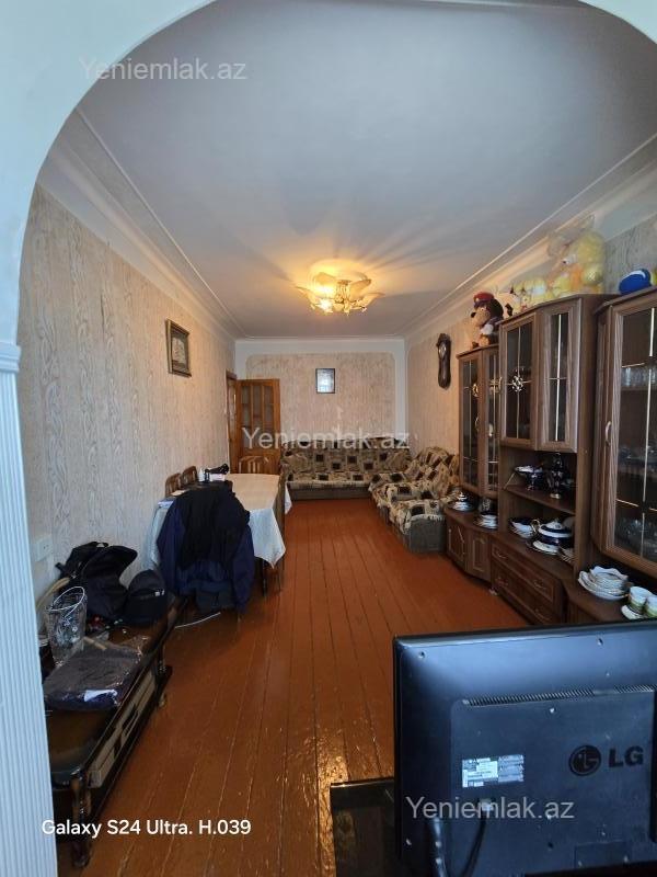 Satılır 3 otaqlı Bina evi menzil (Köhnə tikili), 75 m², 9-cu mikrorayon — Mənzil, Sumqayıt