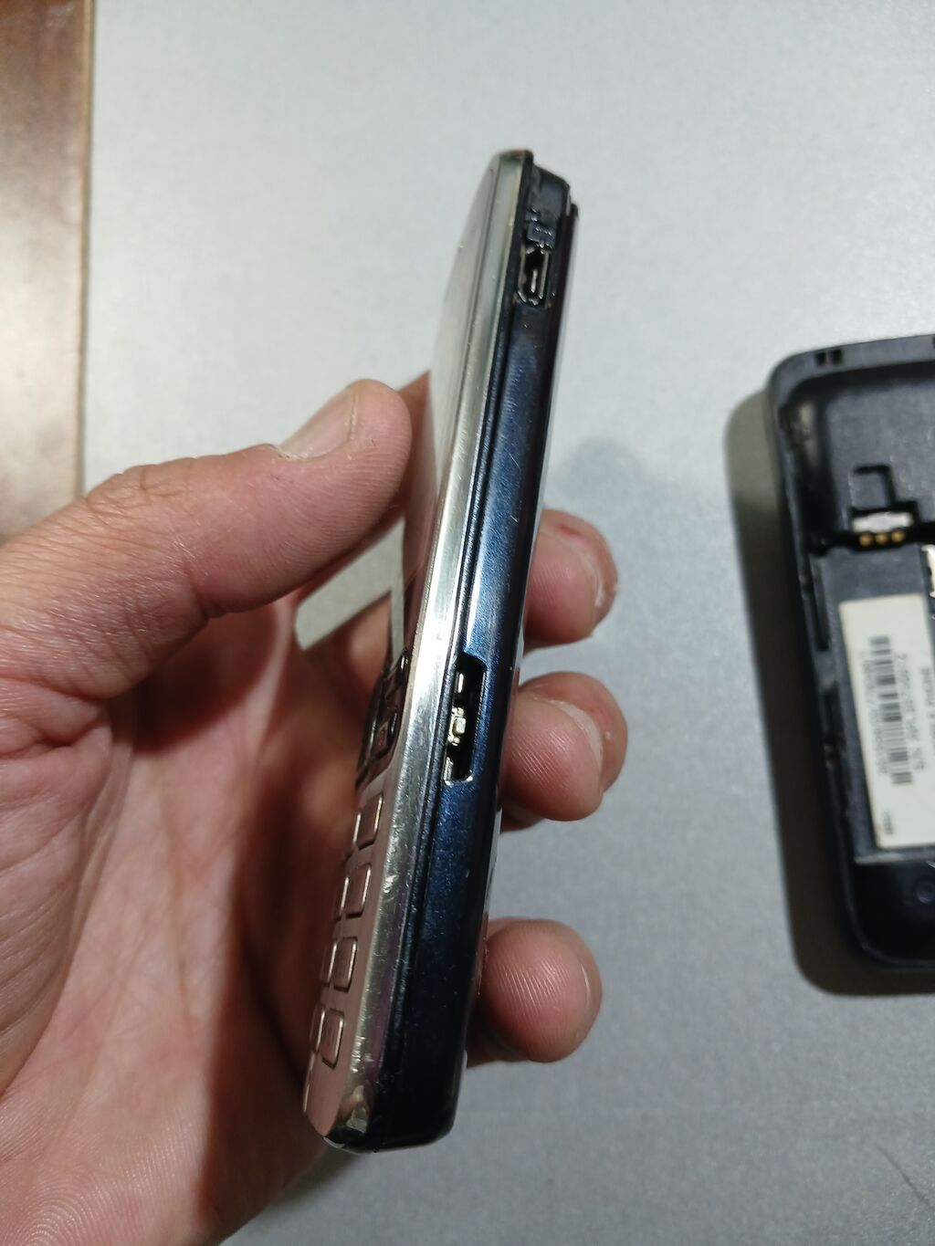Samsung 2 GB Memory Capacity, rəng - Qara, Zəmanət, Düyməli — Samsung, Bakı (9)