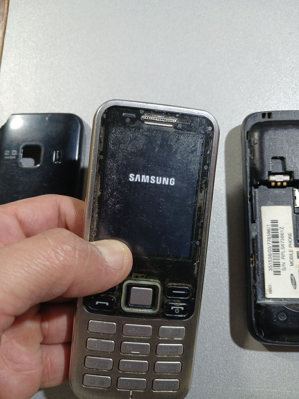 Samsung 2 GB Memory Capacity, rəng - Qara, Zəmanət, Düyməli — Samsung, Bakı (3)