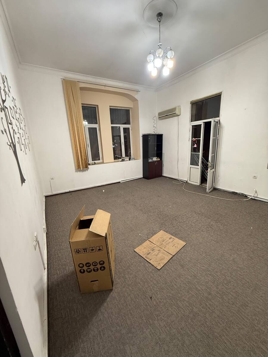 İcarəyə verilir 5 otaqlı köhnə tikili 175 m² — Mənzil, Bakı (10)