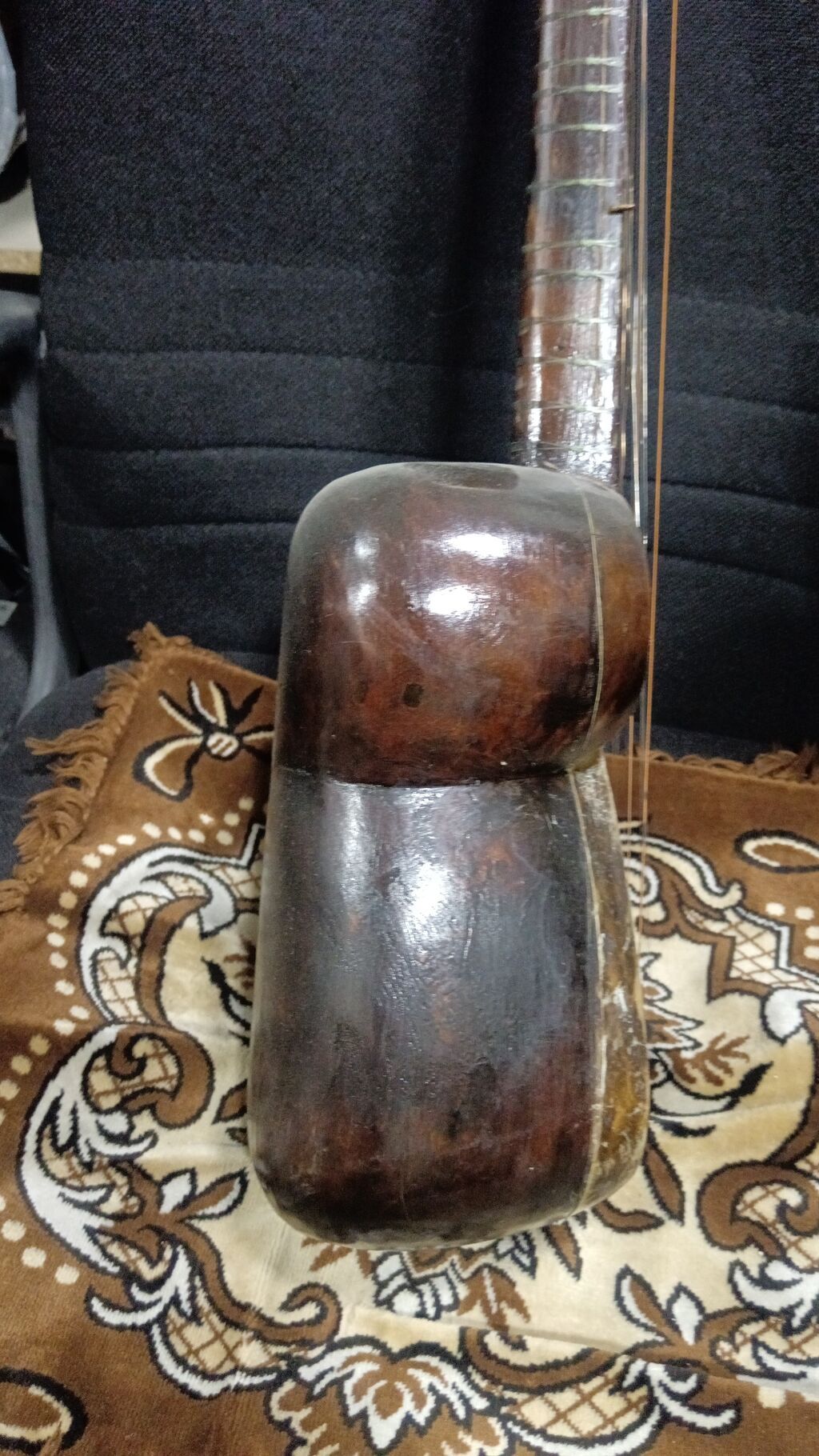 Tələbə tarı balaca — Gitarlar və digər simli alətlər, Bakı