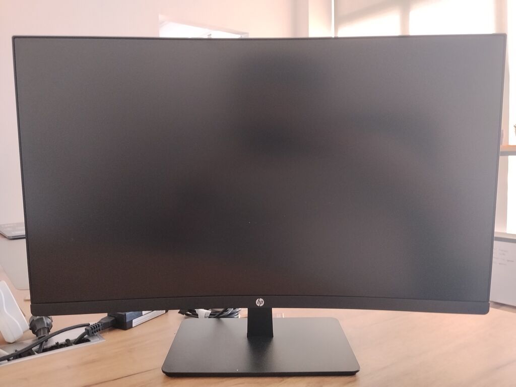 HP 27x Curved Gaming Monitor – 27" Xüsusiyyətlər: - Model: HP 27x — Monitorlər, Bakı