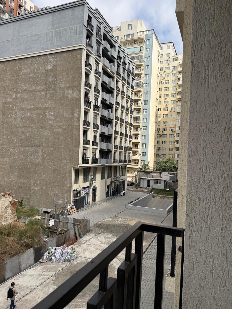 Satılır 4 otaqlı yeni tikili 225 m² — Mənzil, Bakı (10)