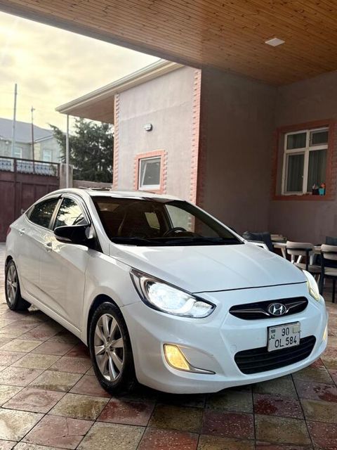 Hyundai Accent, 1.6 L, 2011 il, 390 000 km — Bakı