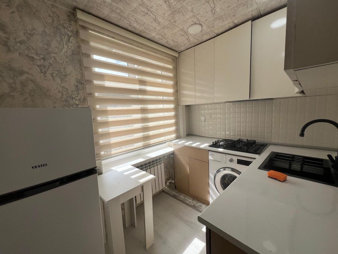 Satılır 2 otaqlı köhnə tikili 55 m² — Mənzil, Bakı (11)