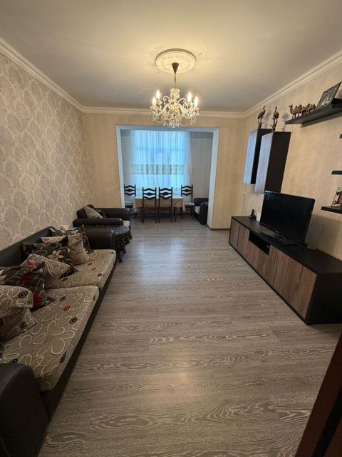 Satılır 3 otaqlı köhnə tikili 65 m² — Bakı