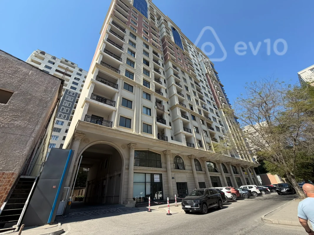 3 otaqlı mənzil, 117 m², Təbriz küçəsi — Bakı