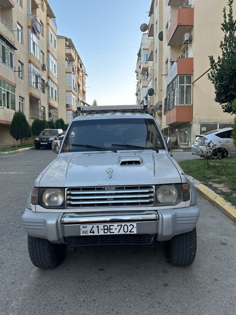 Mitsubishi Pajero, 2.4 L, 1995 il, 100 000 km — Bakı