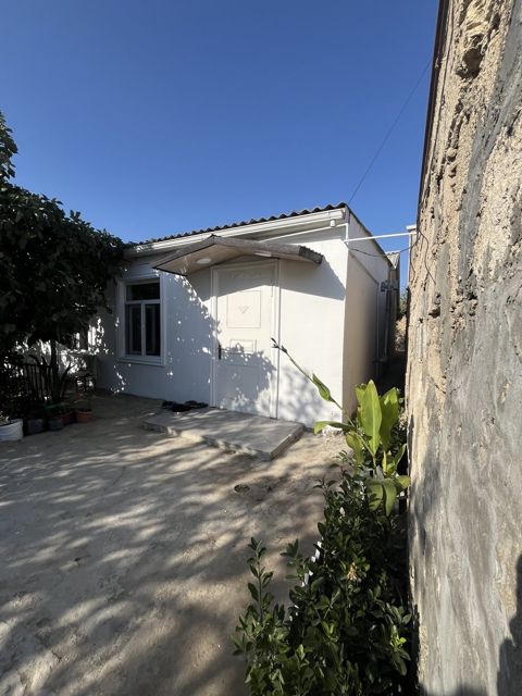 Satılır 4 otaqlı həyət evi/bağ evi 110 m² — Bakı